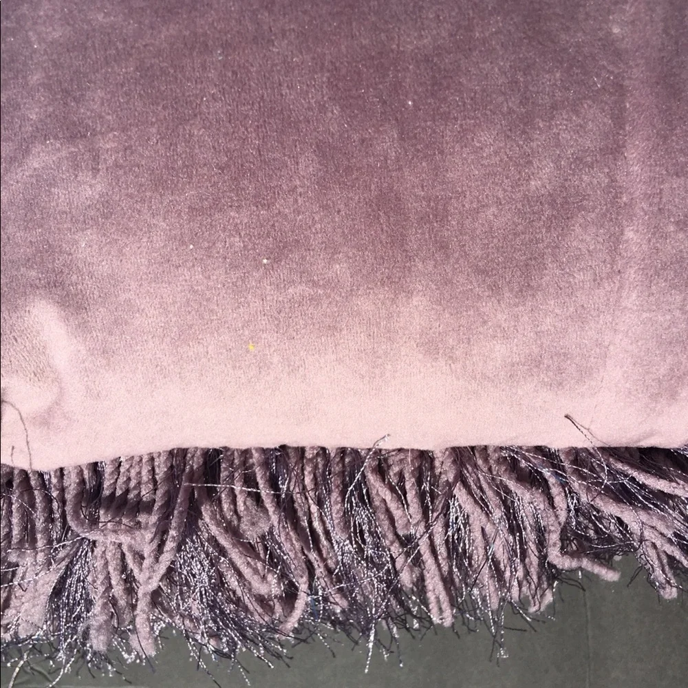 Mina Victory Throw Pillow Lumbar Yarn Shimmer Shag 14” x 20” Lavender Silver NWT
